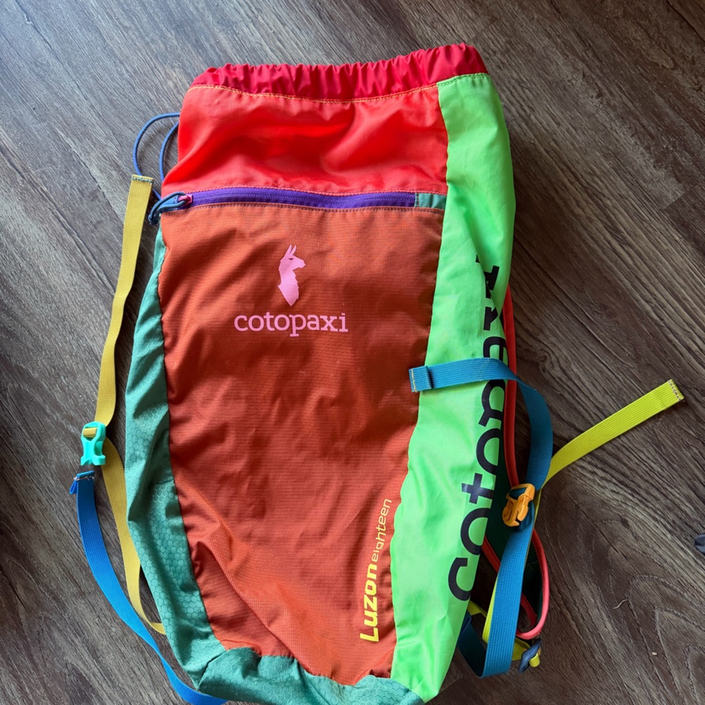 Cotopaxi Colorful Drawstring Bag with Red and Green